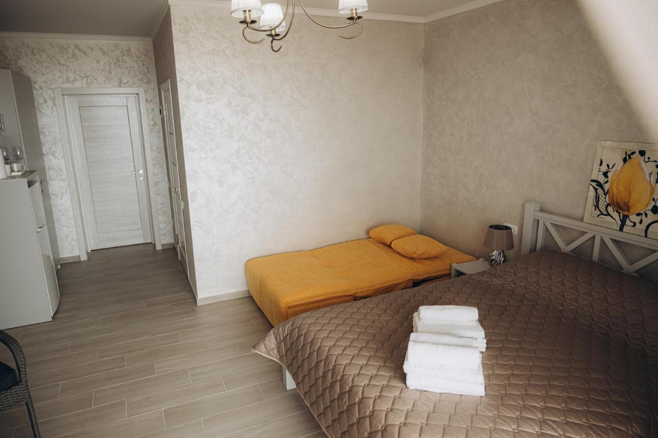 Hotel Три Слона Zatoka Esterno foto