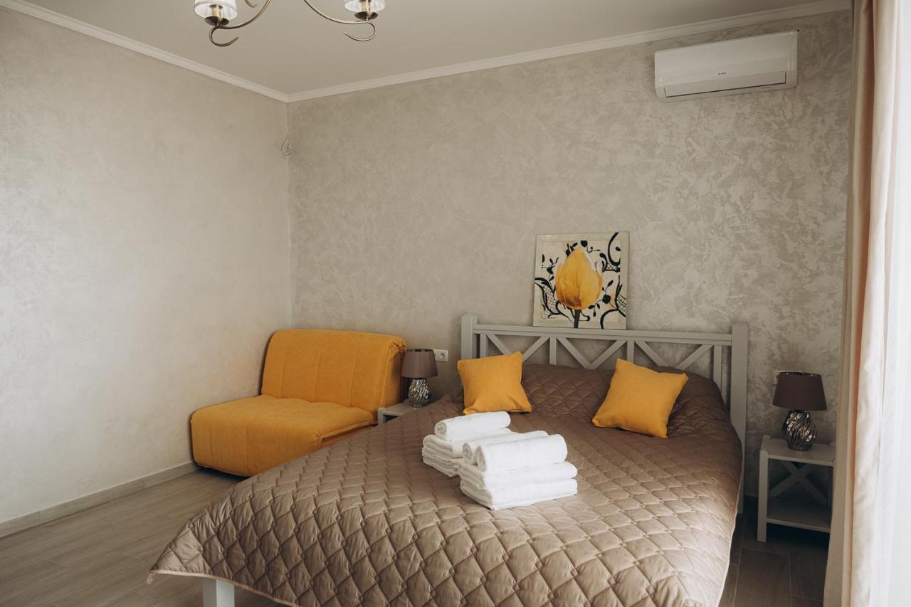 Hotel Три Слона Zatoka Esterno foto